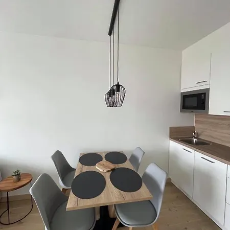 Work Or Nieuw Santhooft アパート